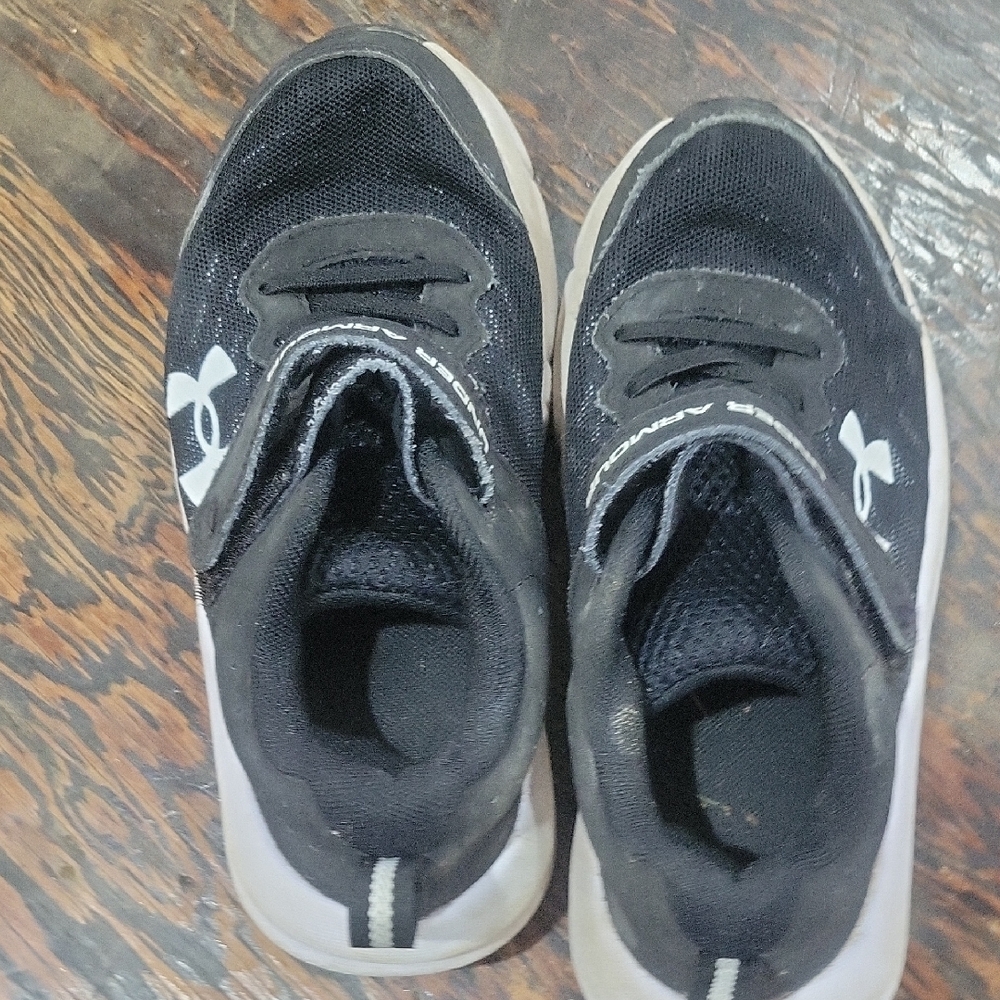 Under Armour Kids Black and White Sneakers